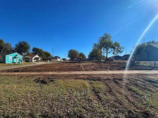 220 N Grand Ave, El Reno, OK 73036