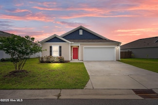 694 Chester Way NE, Leland, NC 28451