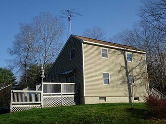 21 Old Stage Rd, Wiscasset, ME 04578
