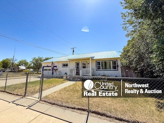 12 S 8th St E, Malta, MT 59538