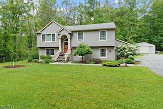 23 Devita Rd, Sandyston, NJ 07826