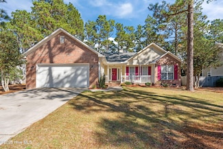 40 Sawmill Rd W, Pinehurst, NC 28374