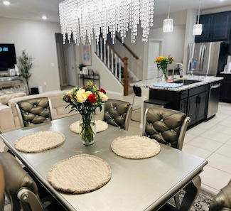 8654 Bower Bass Cir, Wesley Chapel, FL 33545