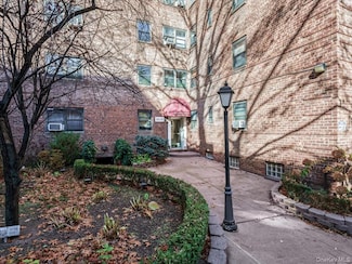 102-55 67th Rd Unit 4W, Forest Hills, NY 11375