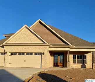 17019 River Pier Dr SE, Huntsville, AL 35803