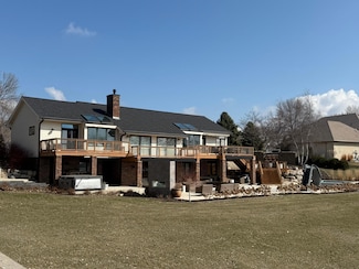 407 Country Club Dr NE, Willmar, MN 56201
