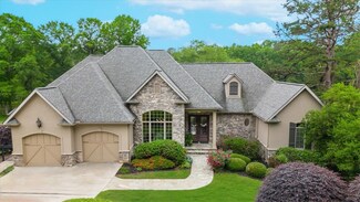 808 Grey Oaks Dr, Seneca, SC 29678