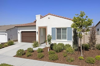 508 Autumn Path Ln, Santa Paula, CA 93060