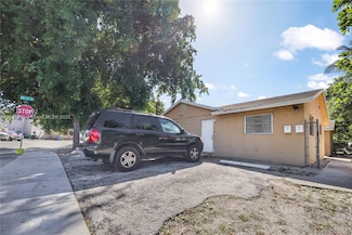 2512 NW 9th Place, Fort Lauderdale, FL 33311