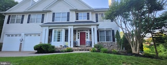 8762 Cedar Meadow Ct, Vienna, VA 22180