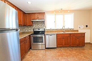 255 Pleasant St Unit 3, Winthrop, MA 02152