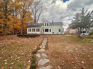 33 Williams St, Shelburne Falls, MA 01370