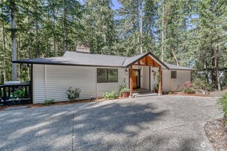 1832 Clorindi Cir NW, Gig Harbor, WA 98335