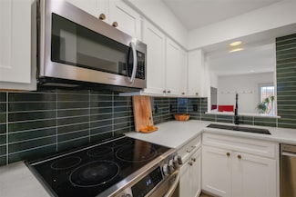 11550 Chimney Rock Unit 400 Rd, Houston, TX 77035