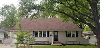 5654 N Tullis Ave, Kansas City, MO 64119