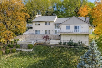 1952 Tait Circle Rd, Dayton, OH 45429