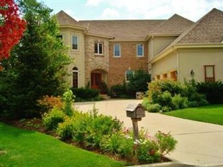1351 Cog Hill Ct, Vernon Hills, IL 60061