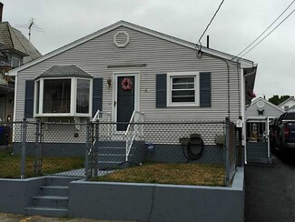 63 Cleveland St, Central Falls, RI 02863