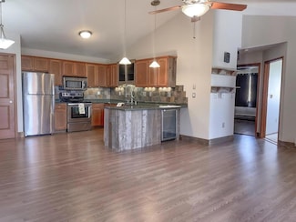 513 Lawson School Rd Unit 8, Delavan, WI 53115