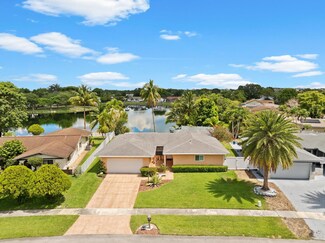 7911 NW 45th St, Lauderhill, FL 33351