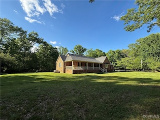 13600 Reed Dr, Disputanta, VA 23842