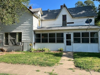 101 W Royal Ave, Hudson, KS 67545
