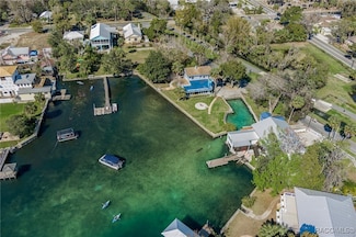 236 NE 3rd St, Crystal River, FL 34429