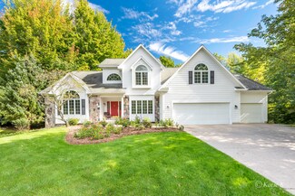 5600 Forest Glen Dr SE, Ada, MI 49301
