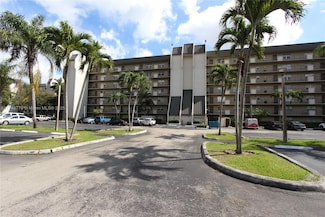 3150 W Rolling Hills Cir Unit 501, Davie, FL 33328