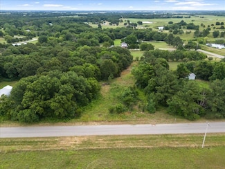 1 Timbercreek Rd, Earlsboro, OK 74840
