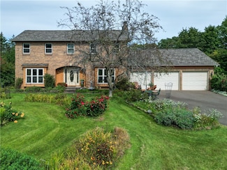 6720 S Shore Dr, Altoona, WI 54720