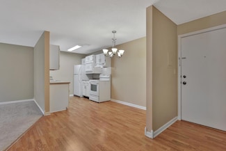 4 Pine Tree Dr Unit 226, New Brighton, MN 55112