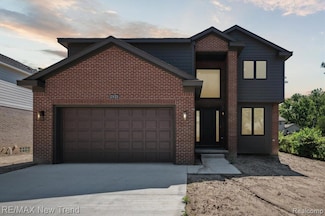 2921 Walsh Dr, Rochester Hills, MI 48309