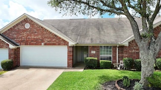 5401 Hollytree Dr, Tyler, TX 75703