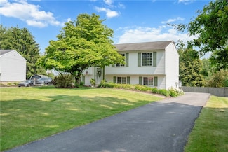 240 Pintail Rd, Gibsonia, PA 15044