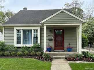 8441 Colgate St, Oak Park, MI 48237