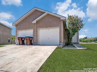 5827 Golf Bend, San Antonio, TX 78244