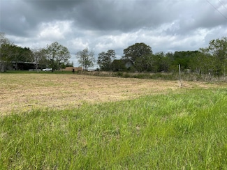 2642 Tuttle St, Columbus, TX 77470