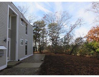 90 Shore Dr W Unit 18E, Mashpee, MA 02649