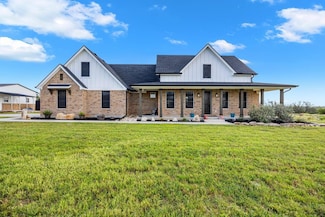 640 Blackbuck Ridge Dr, Lampasas, TX 76550