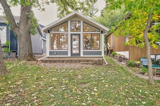 2520 Manhattan Blvd, Spirit Lake, IA 51360
