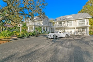 147 & 139 Edgewater Dr, Dunedin, FL 34698