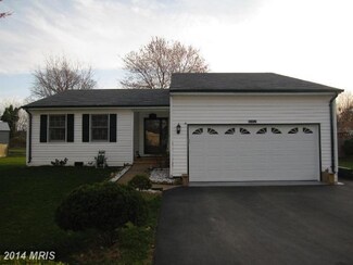 8553 Megs Dr, Marshall, VA 20115