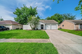 7218 Winding Trace Dr, Houston, TX 77086