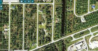 440 Wenlock St, Port Charlotte, FL 33954