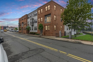 16 Boardman St Unit 204, Boston, MA 02128