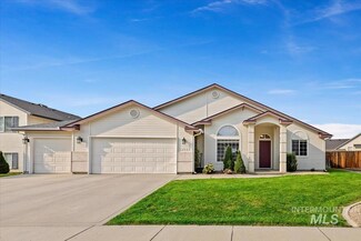 12044 W Blueberry Dr, Boise, ID 83709