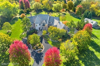 10 Porter School Rd, Barrington, IL 60010
