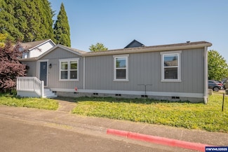 3948 Witter Ln NE, Salem, OR 97305