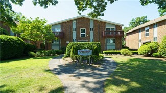 130 Pilgrim Pkwy Unit 8, Warwick, RI 02888